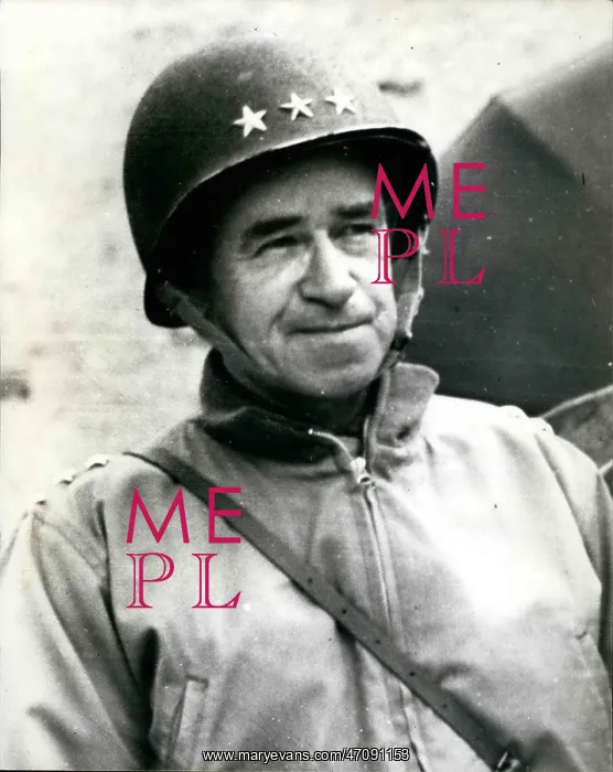 : Omar Bradley, American General during WW2 : Omar Bradley, American General during WW2