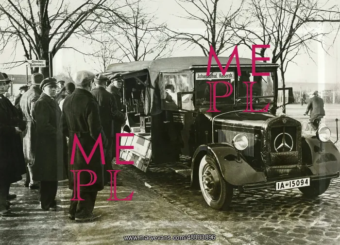 : Omnibus line in Berlin, 1932 : Omnibus line in Berlin, 1932