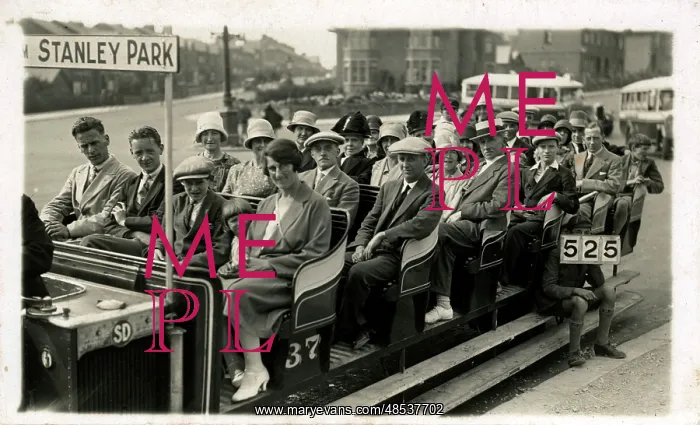 : Open-air Bus, Blackpool, Lancashire : Open-air Bus, Blackpool, Lancashire