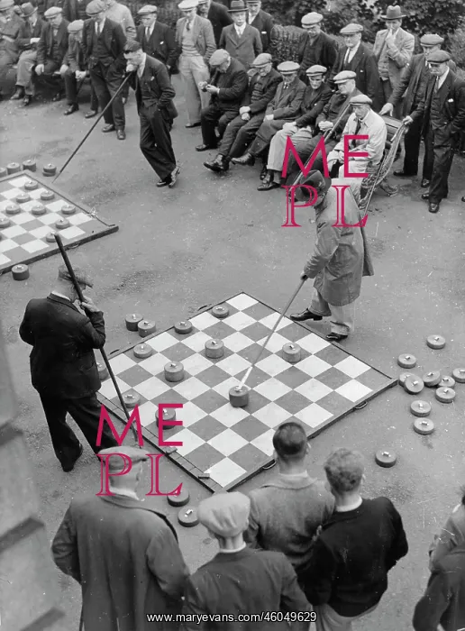: Open-air checkers (draughts) : Open-air checkers (draughts)