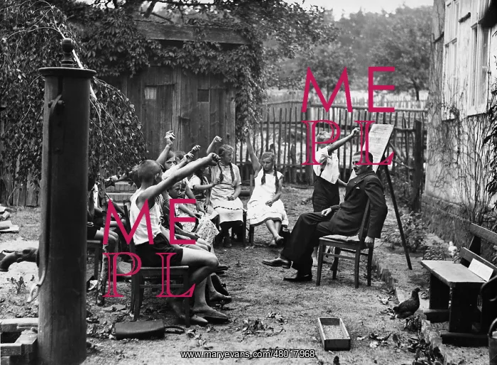 : Open air class, 1937 : Open air class, 1937