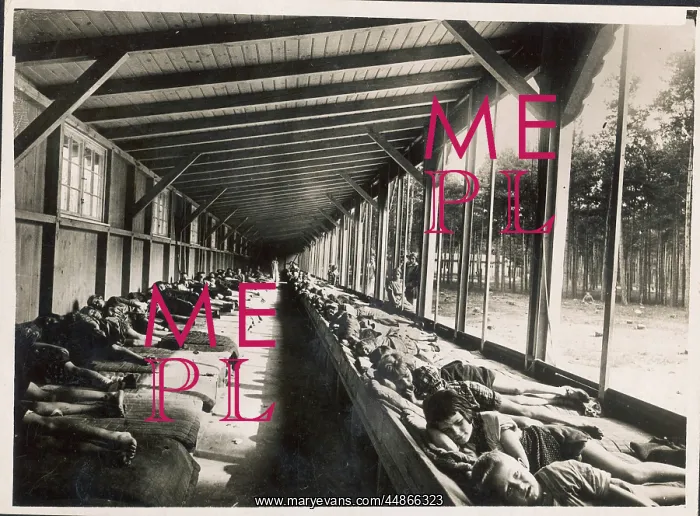 : OPEN AIR DORMITORY : OPEN AIR DORMITORY