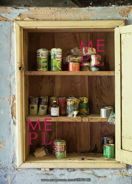 : open cupboard on the ground-floor of the farm's hall : open cupboard on the ground-floor of the farm's hall