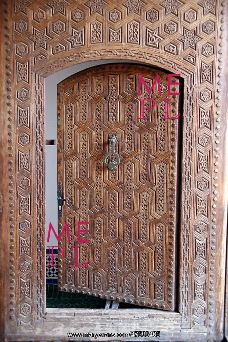  : Open wooden door in Marrakech, Morrocco