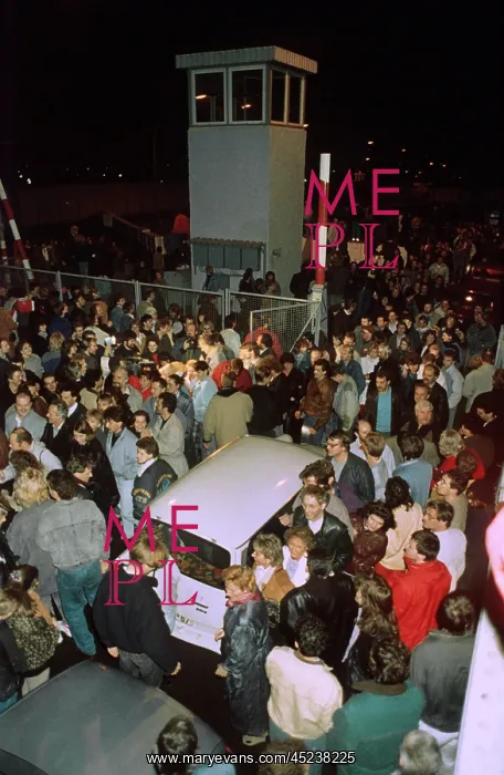 : Opening of the Berlin Wall : Opening of the Berlin Wall