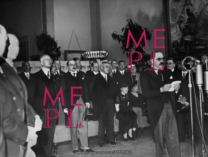 : Opening of the German pavilion at the World Exhibition in Pa : Opening of the German pavilion at the World Exhibition in Pa
