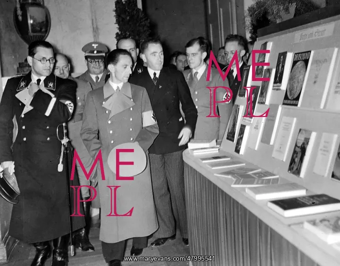 : Opening of yearly show of German Literature, Weimar : Opening of yearly show of German Literature, Weimar