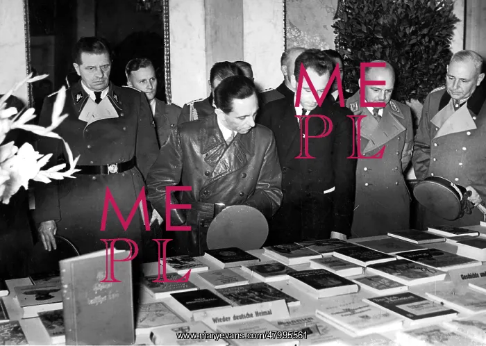 : Opening of yearly show of German Literature, WW2 : Opening of yearly show of German Literature, WW2