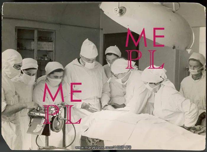 : OPERATING TABLE 1930S : OPERATING TABLE 1930S