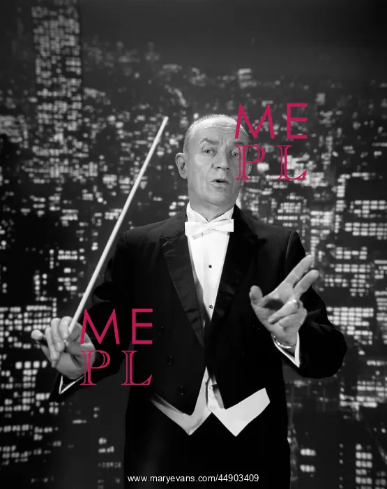: Orchestra Conductor Hold Baton : Orchestra Conductor Hold Baton