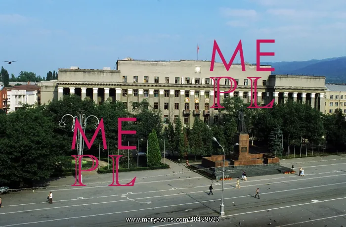  : Ordzhonikidze sights, 1987