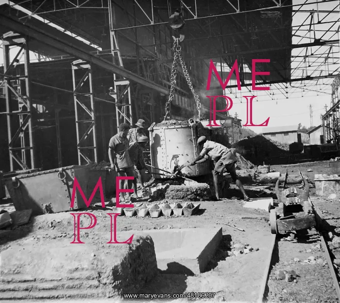 : Ore mine in South Africa, 1938 : Ore mine in South Africa, 1938