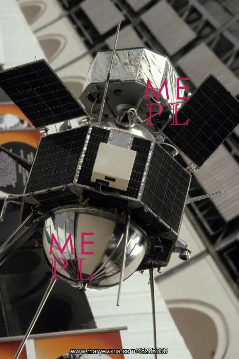 : Oreol satellite, 1982 : Oreol satellite, 1982