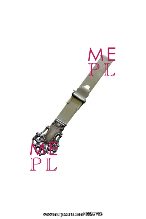 : Ornate buttonhole measure : Ornate buttonhole measure