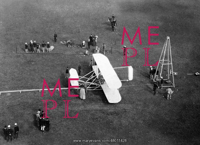 : Orville Wright before a flight in Berlin-Tempelhof, 1909 : Orville Wright before a flight in Berlin-Tempelhof, 1909
