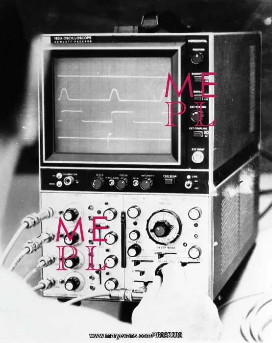 : Oscilloscope for EEG monitoring in ESP testing : Oscilloscope for EEG monitoring in ESP testing