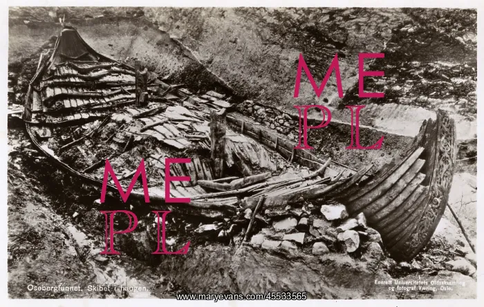 : The Oseberg ship - shortly after discovery : The Oseberg ship - shortly after discovery