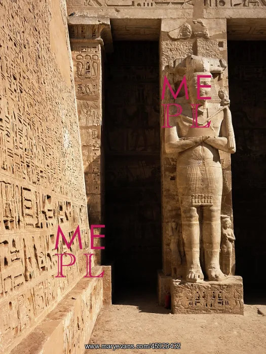 : Osirian column, Temple of Ramesses III, Medinet Habu, Thebes : Osirian column, Temple of Ramesses III, Medinet Habu, Thebes