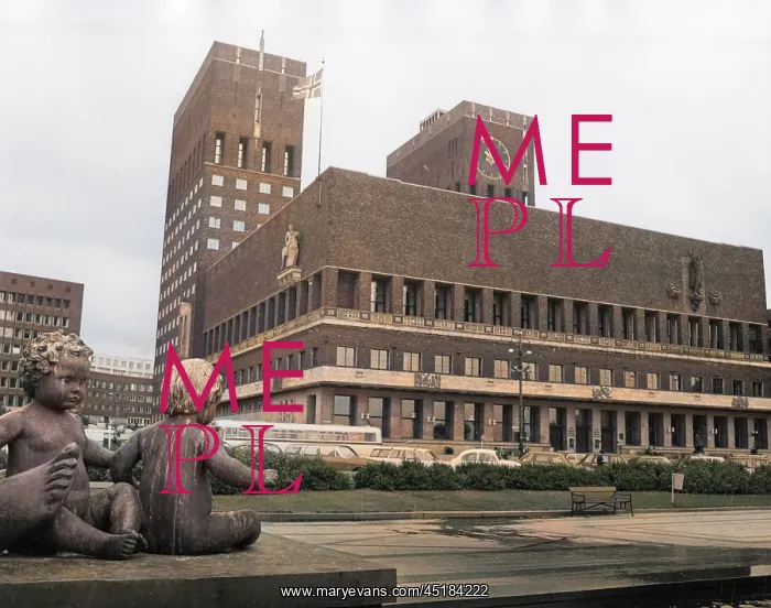 : OSLO CITY HALL : OSLO CITY HALL