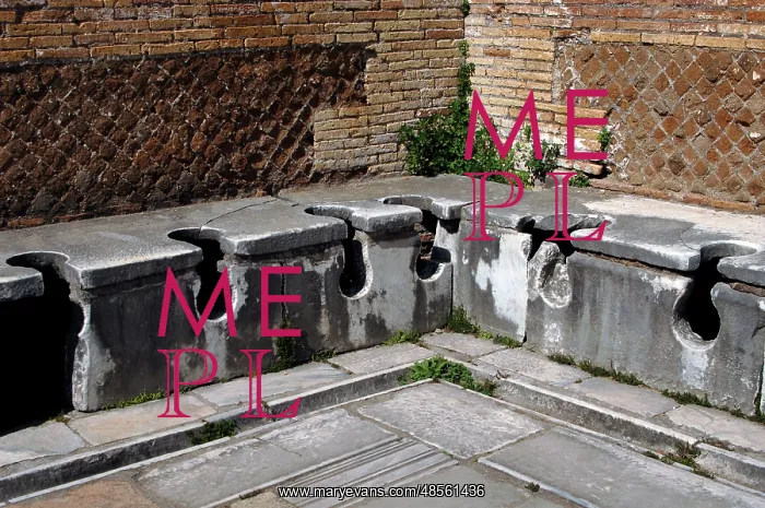 : Ostia Antica. Latrine : Ostia Antica. Latrine