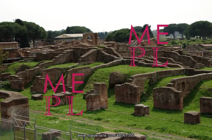 : Ostia Antica. Small market