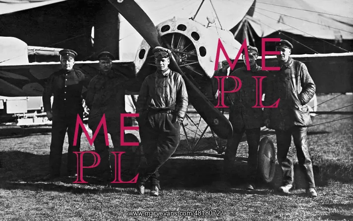 : Oswald Boelcke with fitters : Oswald Boelcke with fitters