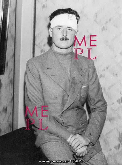 : Oswald Mosley with a bandage round his head : Oswald Mosley with a bandage round his head