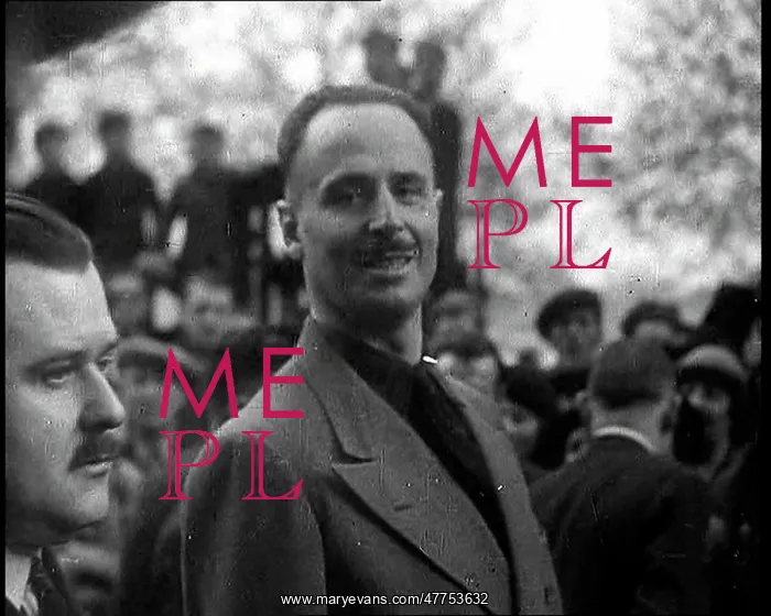 : Oswald Mosley With a Crowd : Oswald Mosley With a Crowd