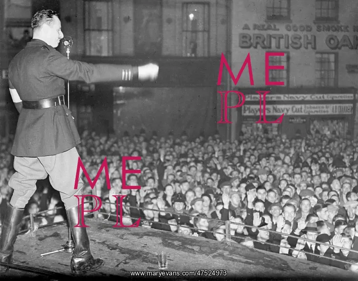 : Oswald Mosley giving a speech to a large crowd : Oswald Mosley giving a speech to a large crowd