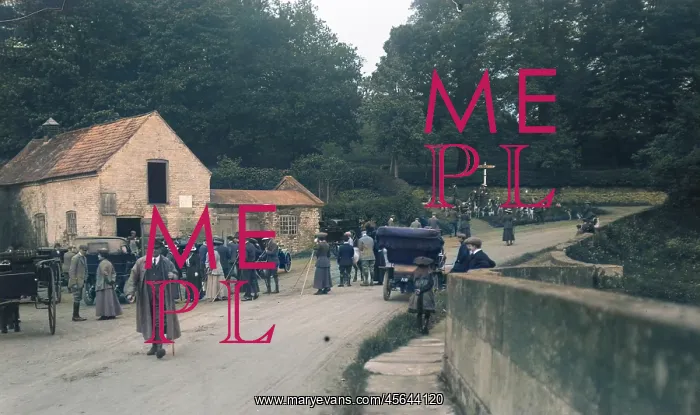 : Otter hunt - The Meet, Overton Bridge 1907 : Otter hunt - The Meet, Overton Bridge 1907