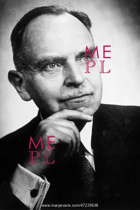  : OTTO HAHN. German chemist and Nobel prize winner, OTTO HAHN (1879 -1968)