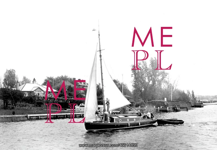  : Oulton Broad, Hoisting Sail c1955