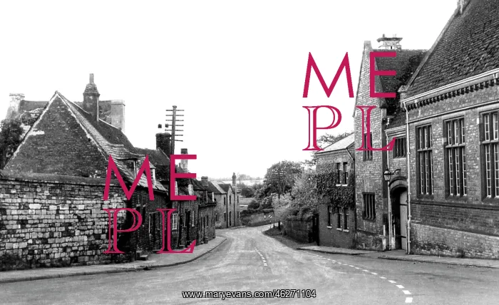  : Oundle, Mill Road c1950