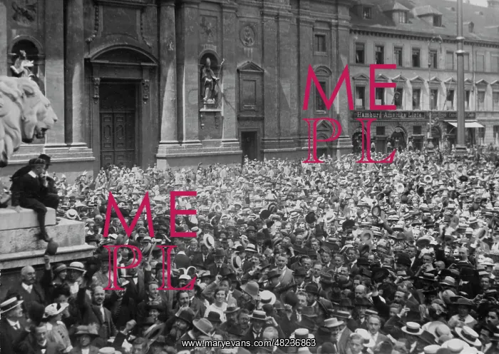 : The outbreak of war in Munich, 1914 : The outbreak of war in Munich, 1914
