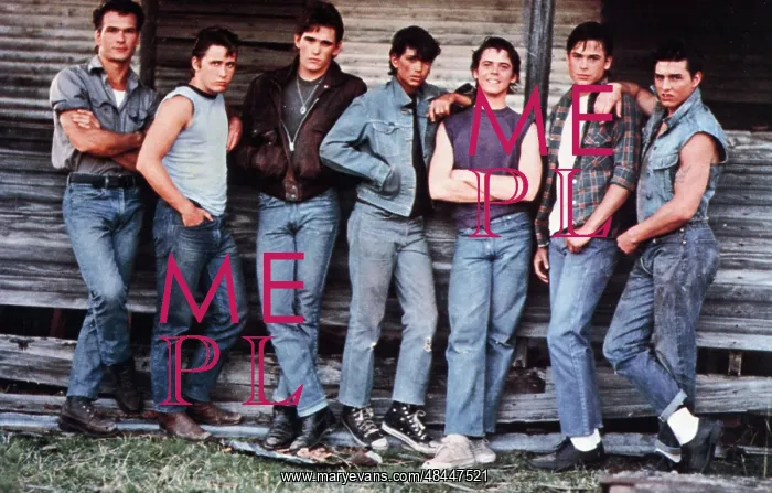 : THE OUTSIDERS : THE OUTSIDERS