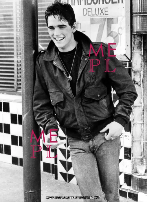 : THE OUTSIDERS : THE OUTSIDERS