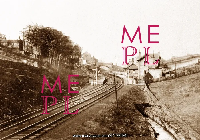  : Ovenden - Railway Station - Halifa