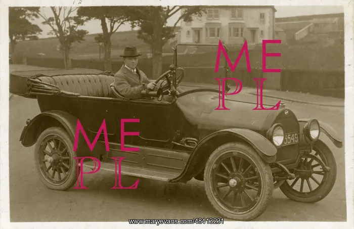  : Overland Vintage Car
