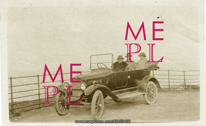  : Overland Vintage Car
