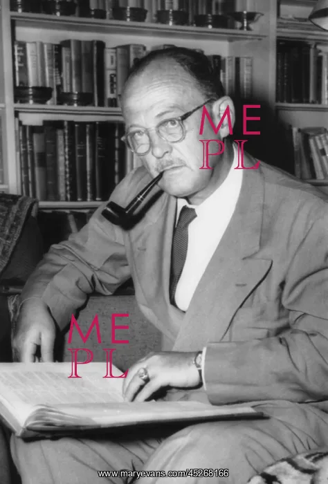 : Owen Lattimore, Far Eastern scholar, in the library : Owen Lattimore, Far Eastern scholar, in the library
