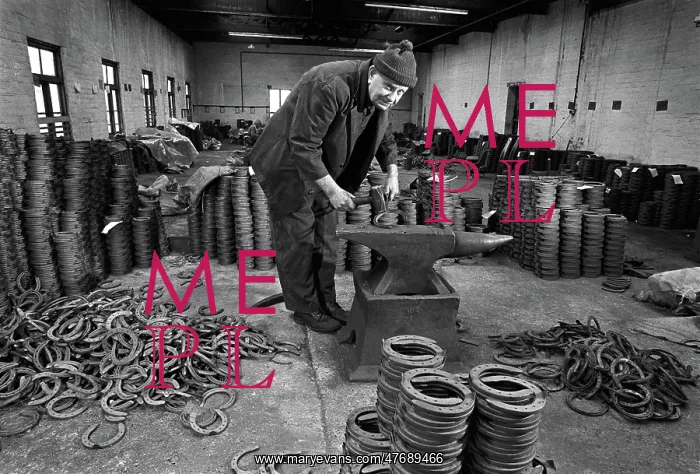 : The owner of Birmingham's last horseshoe factory at work : The owner of Birmingham's last horseshoe factory at work