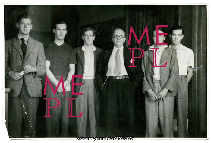 : Oxford and Cambridge Students in Valencia, 1938 : Oxford and Cambridge Students in Valencia, 1938