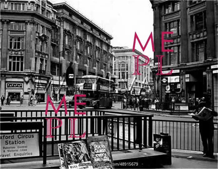 : OXFORD CIRCUS : OXFORD CIRCUS