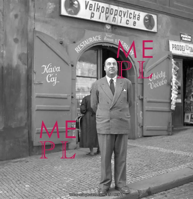 : Pablo NERUDA : Pablo NERUDA