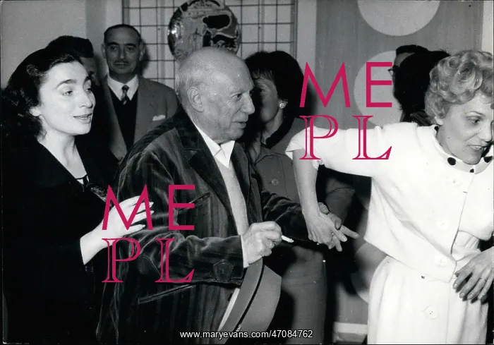 : Pablo Picasso, Jacqueline Roque and Mme Ramier, exhibition : Pablo Picasso, Jacqueline Roque and Mme Ramier, exhibition