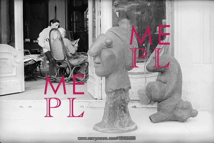 : Pablo Picasso with his wife Jacqueline : Pablo Picasso with his wife Jacqueline