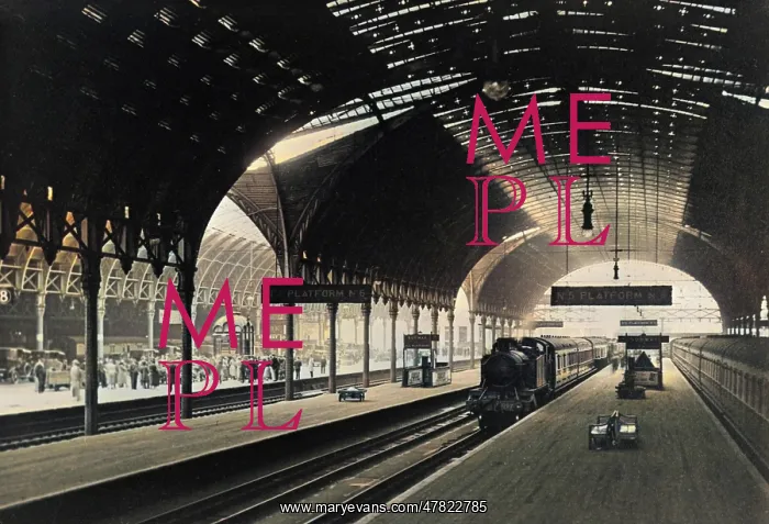 : Paddington Station, London - Platform 5 : Paddington Station, London - Platform 5