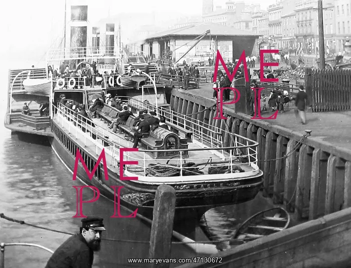  : Paddle steamer, Broomielaw, Glasgow