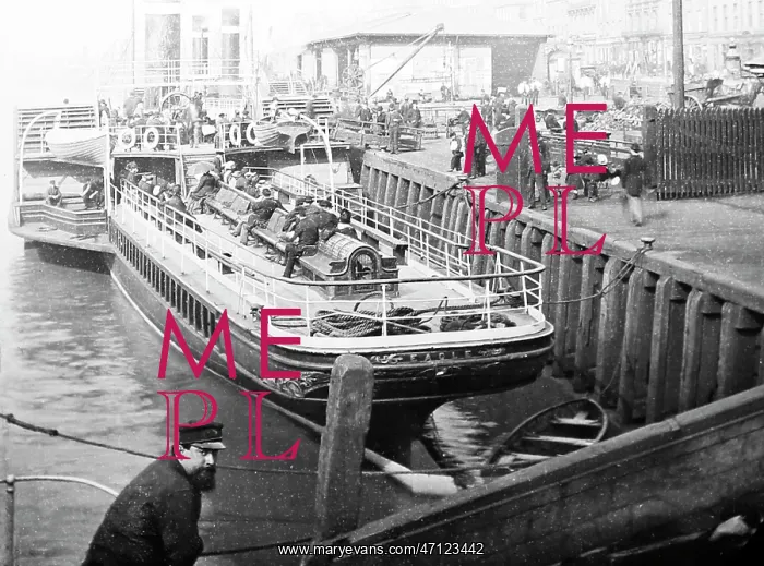 : Paddle steamer Eagle, Broomielaw, Glasgow, Scotland : Paddle steamer Eagle, Broomielaw, Glasgow, Scotland