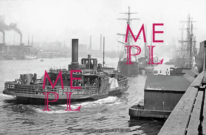  : Paddle steamer on the River Wear, Middlesbrough